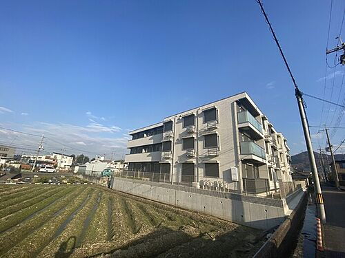 大阪府交野市倉治３丁目 3階建 築3年7ヶ月