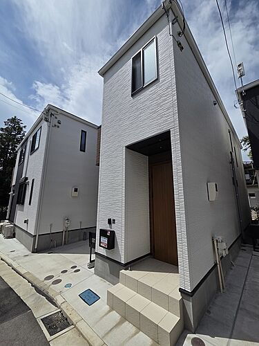 神奈川県横浜市泉区上飯田町 2階建 築1年5ヶ月