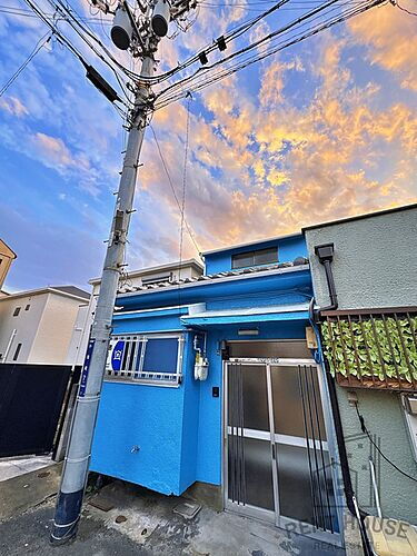 大阪府泉大津市小松町 テラスハウス