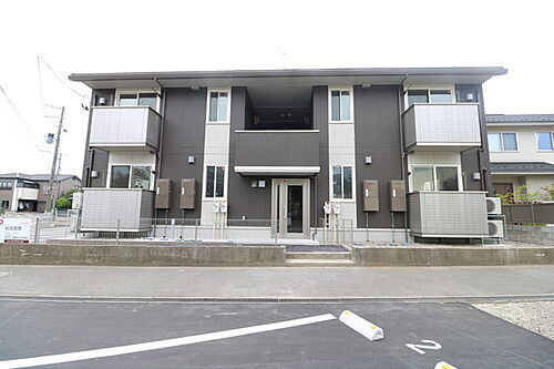 新潟県新潟市東区石山２丁目 2階建 築7年10ヶ月