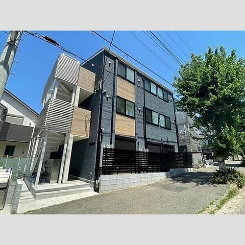 神奈川県座間市入谷東２丁目 3階建