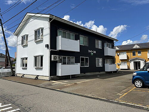 ファミーユ　Ｂ