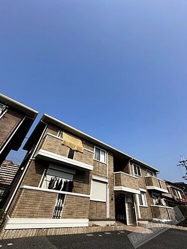 大阪府泉大津市東港町 2階建