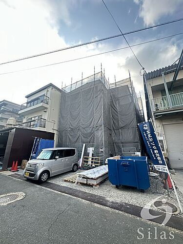 兵庫県伊丹市伊丹８丁目 3階建 