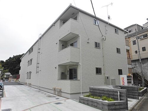 神奈川県大和市下鶴間 3階建 築4年11ヶ月