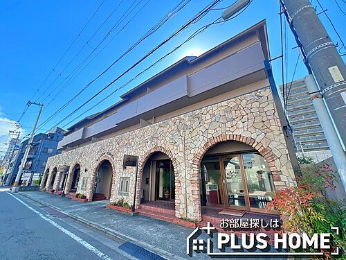 和歌山県和歌山市黒田 3階建