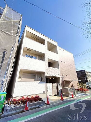 兵庫県尼崎市三反田町２丁目 3階建 築1年5ヶ月