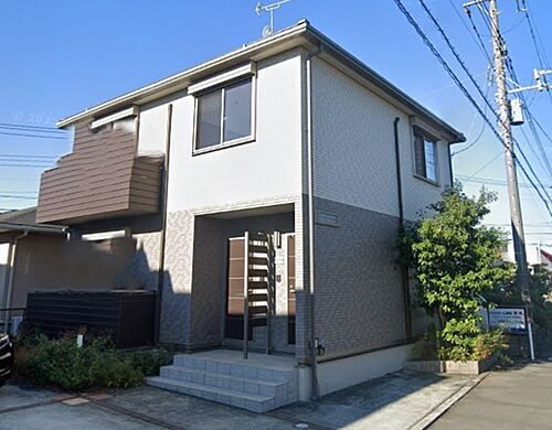 静岡県富士市中丸 2階建