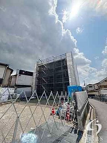 大阪府枚方市津田西町１丁目 3階建 