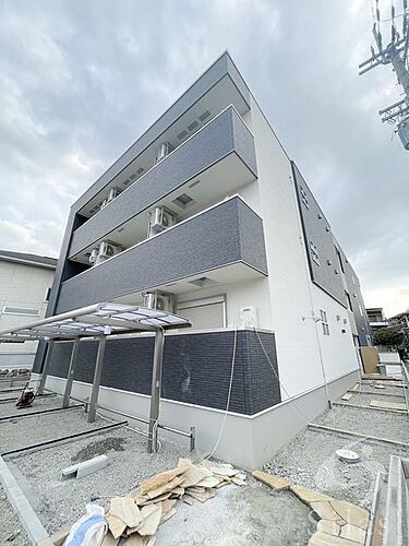 大阪府八尾市東弓削１丁目 3階建 築2年3ヶ月
