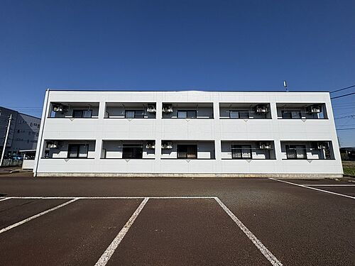 新潟県三条市月岡１丁目 賃貸アパート