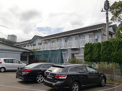 東京都八王子市丹木町２丁目 2階建 築31年5ヶ月