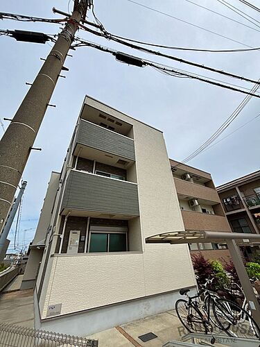 大阪府堺市西区浜寺公園町１丁 3階建 築6年6ヶ月
