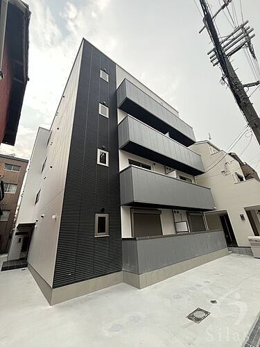 大阪府大阪市西区九条３丁目 4階建