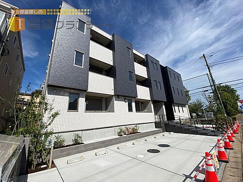 千葉県浦安市富士見２丁目 3階建 