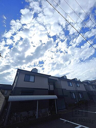 大阪府泉佐野市日根野 2階建