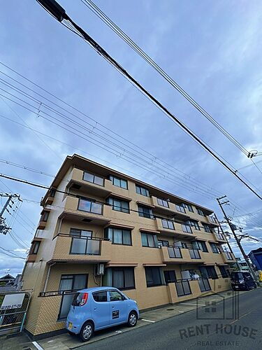 大阪府貝塚市窪田 4階建
