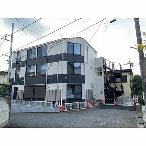 神奈川県座間市広野台１丁目 3階建 