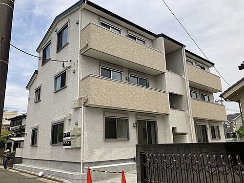 神奈川県横浜市泉区中田西３丁目 3階建 築1年2ヶ月