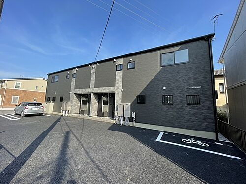 神奈川県愛甲郡愛川町棚澤 2階建 