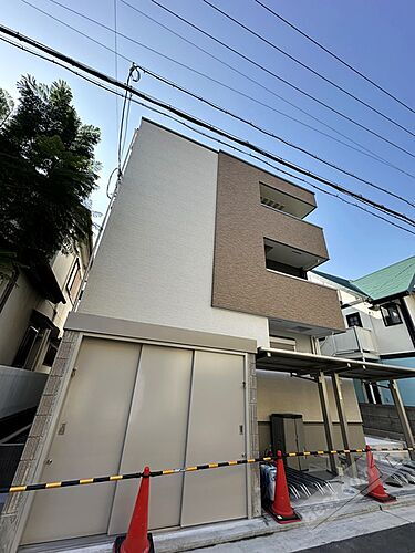 大阪府高石市東羽衣２丁目 3階建 