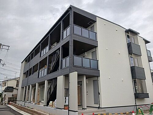 大阪府堺市中区大野芝町  3階建