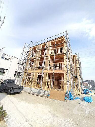 兵庫県尼崎市大庄西町２丁目 3階建 築1年5ヶ月