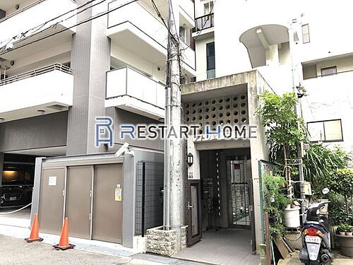 兵庫県神戸市中央区元町通５丁目 6階建