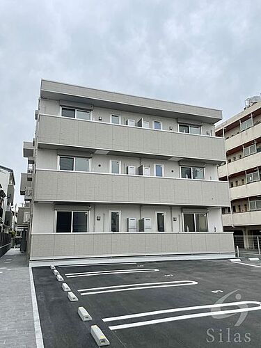兵庫県明石市貴崎３丁目 3階建 築2年4ヶ月
