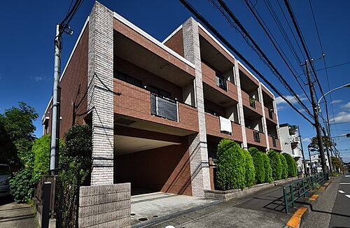 東京都町田市真光寺３丁目 3階建 築22年4ヶ月