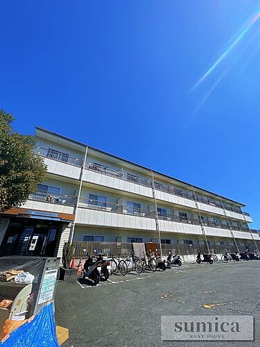 大阪府泉南郡熊取町朝代西３丁目 3階建 築31年