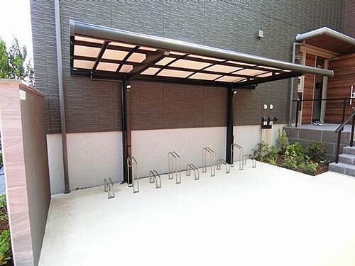 リッチ　フィールド 3階建