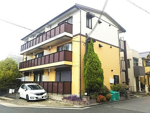 兵庫県西宮市高木東町 3階建