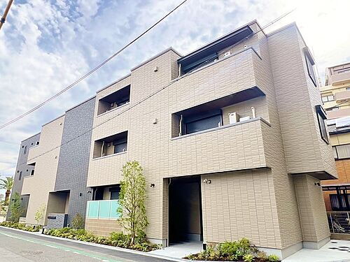 大阪府大阪市東淀川区東淡路４丁目 3階建 