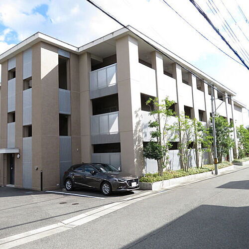 兵庫県宝塚市平井２丁目 3階建 築15年5ヶ月