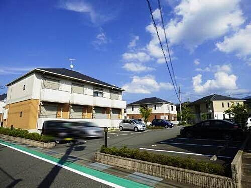 シャーメゾン楽音寺 2階建