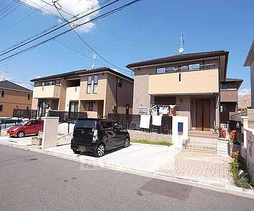 京都府木津川市州見台８丁目 テラスハウス