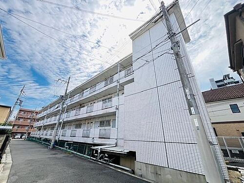 大阪府高槻市芥川町３丁目 築38年2ヶ月 3階建
