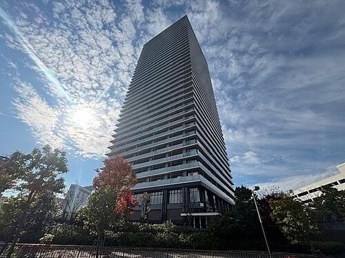 大阪府高槻市白梅町 築13年9ヶ月 41階建