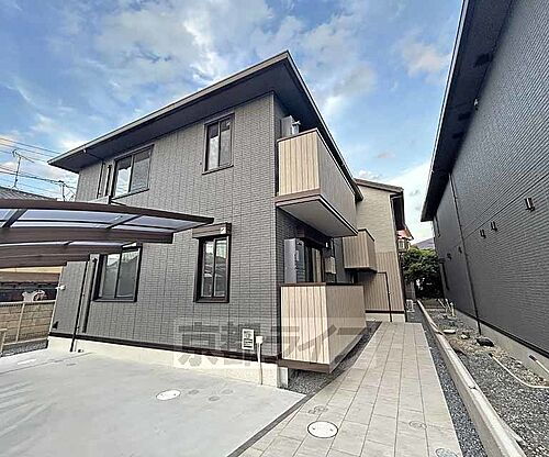 京都府京都市西京区御陵荒木町 2階建 