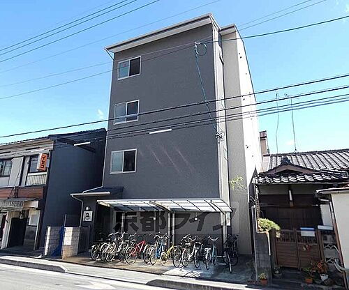 京都府京都市南区吉祥院西ノ庄東屋敷町 築8年9ヶ月 4階建