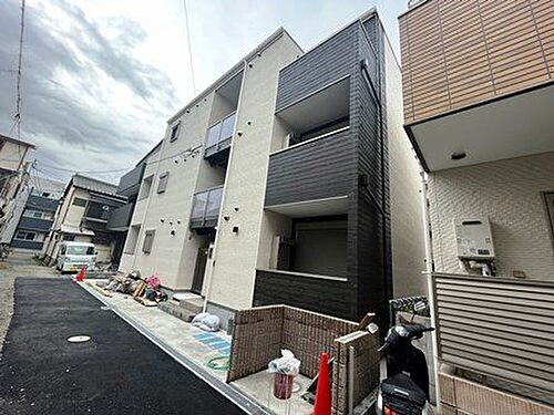 兵庫県尼崎市神田南通５丁目 築2年 3階建