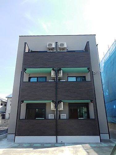 兵庫県尼崎市元浜町２丁目 築7年6ヶ月 3階建