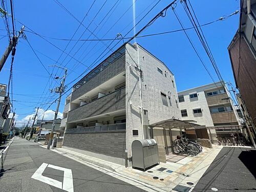 兵庫県尼崎市神田中通８丁目 築4年6ヶ月 3階建