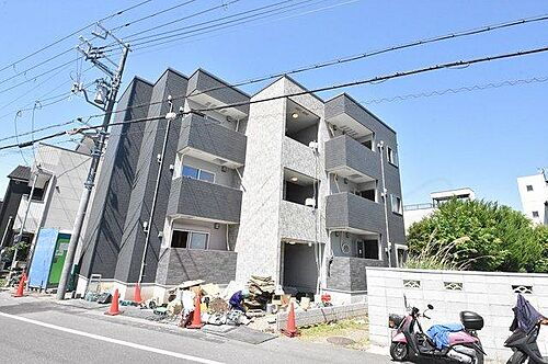 大阪府東大阪市横沼町１丁目 3階建 