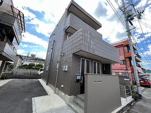 Ｍａｉｓｏｎ　ｄｅ　Ｍｉｄｉ　Ｋｕｉｓｅ 3階建