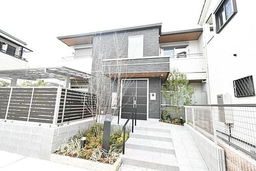 大阪府高石市千代田３丁目 築5年9ヶ月 2階建