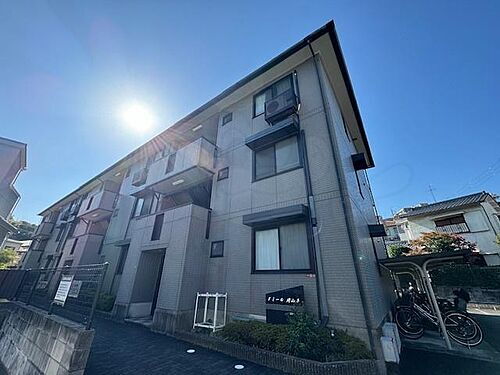 大阪府枚方市岡山手町 築25年1ヶ月 3階建