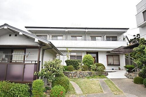 大阪府茨木市北春日丘４丁目 築39年9ヶ月 2階建