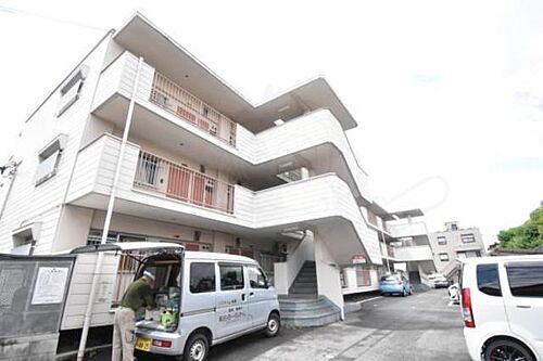 大阪府茨木市中村町 築48年9ヶ月 3階建